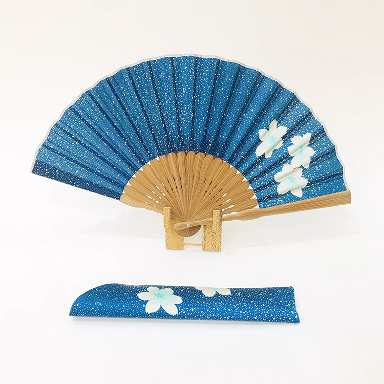 着物扇子　アンティークの絹の着物使用　日本の京都の職人が手仕事で制作　オンリーワン　プレゼントに最適 #54