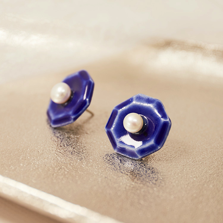八角と淡水パールのpierce/earring(青）