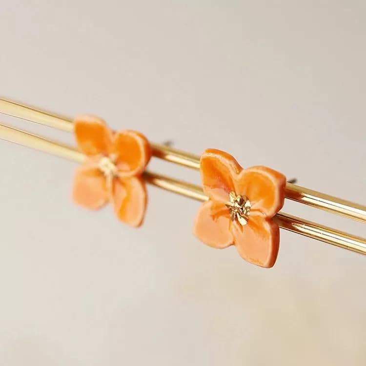 小さい花のpierce/earring(オレンジ）