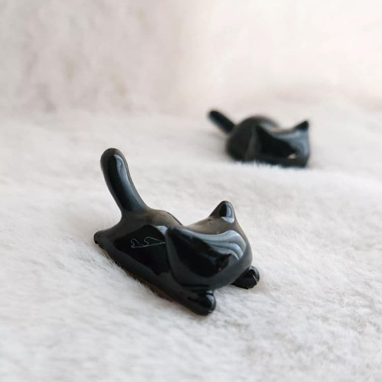 【マグネット】黒水晶入り黒猫ちゃん２匹