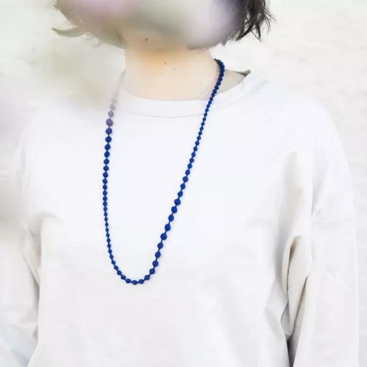 【糸のネックレス】スフィア・プラス80㎝ネックレス（キュプラ）　カジュアル　カラフル　金属アレルギー　軽いネックレス　シ