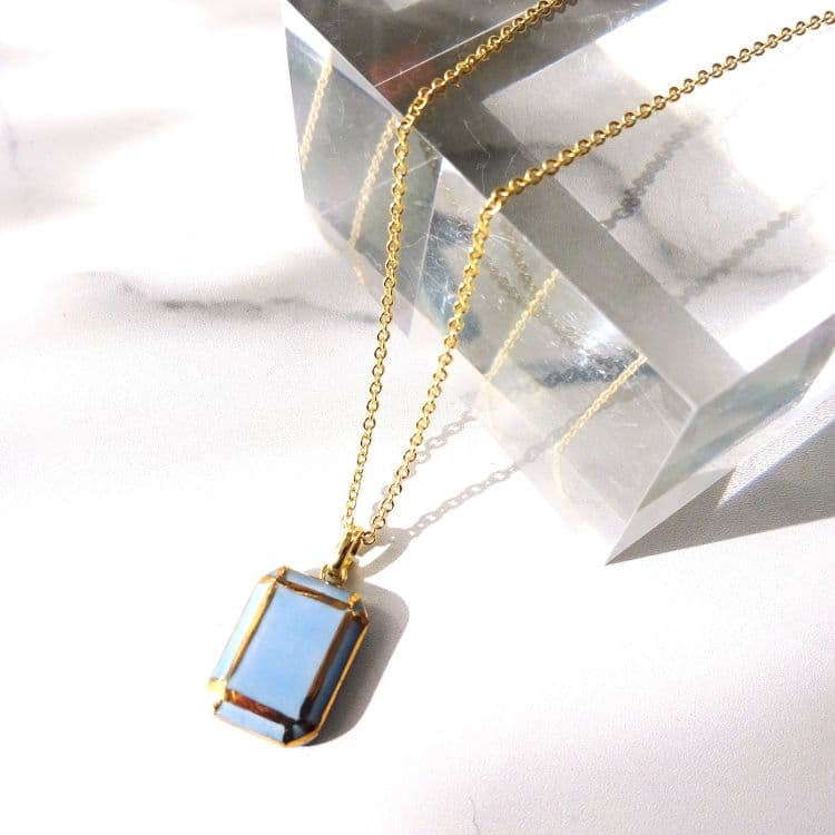 jewel cut necklace　（水色）